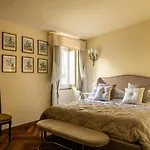 Palazzo Lari - Historic Boutique 3* Sarzana