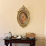 Maison d'hôtes Palazzo Lari - Historic Boutique