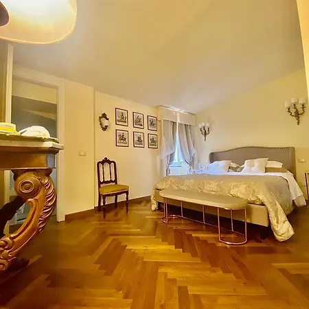 Palazzo Lari - Historic Boutique 게스트하우스 사르자나
