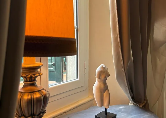 Palazzo Lari - Historic Boutique 3*