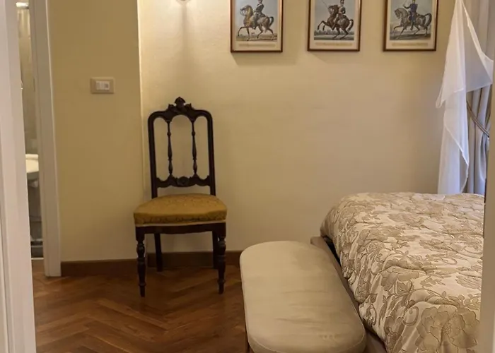 Palazzo Lari - Historic Boutique 3* サルツァーナ