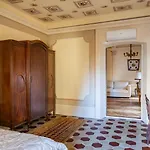 Palazzo Lari - Historic Boutique Sarzana