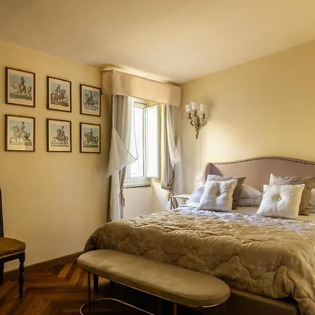 Palazzo Lari 3* Sarzana