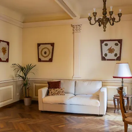ゲストハウス Palazzo Lari - Historic Boutique