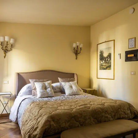 Guest house Palazzo Lari Sarzana