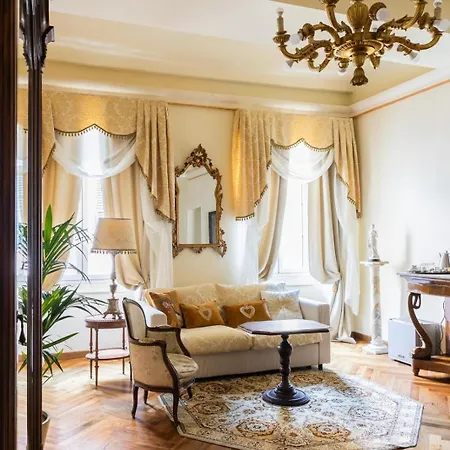 Palazzo Lari 3* Sarzana