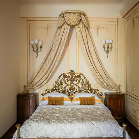 ゲストハウス Palazzo Lari - Historic Boutique