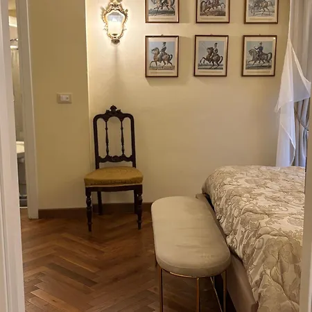Palazzo Lari - Historic Boutique 3* Sarzana