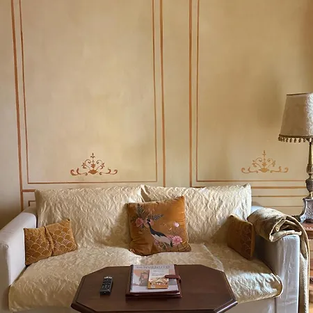 ゲストハウス Palazzo Lari - Historic Boutique