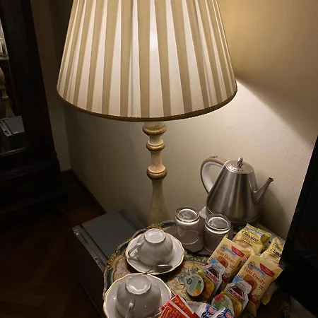 Palazzo Lari - Historic Boutique ゲストハウス