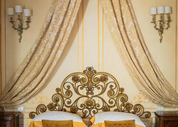 Pensión Palazzo Lari 3*