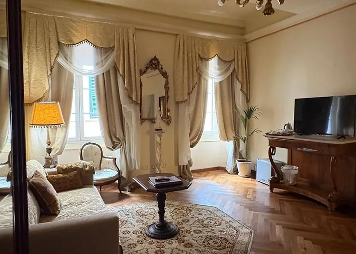 Palazzo Lari - Historic Boutique Guest house 3*