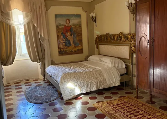 Palazzo Lari - Historic Boutique 3*